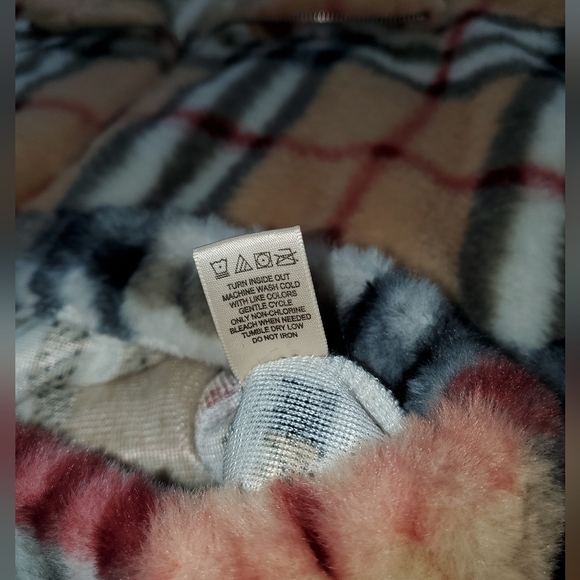 Honey & Sparkle Faux Fur Plaid Cropped Hoodie - Picture 7 of 11